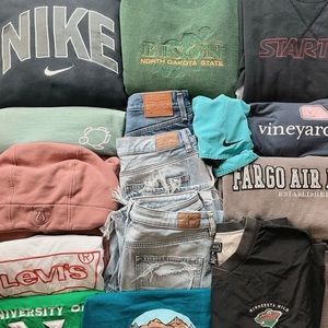 clothes: nike - lululemon - american eagle - under armor- pacsun